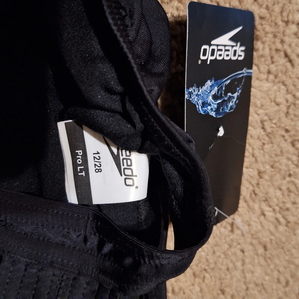 NWT/ SPEEDO / SOLID SUPER PROBACK Onepiece  PROLT / BLACK  SIZE 12/28 yo…